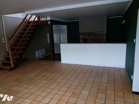 A LOUER APPARTEMENT T3 EN DUPLEX A BEAURAINS - Photo 2