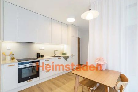 Pronájem bytu 1+kk 34 m - Fotografie 3
