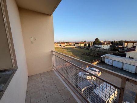 Appartement T3 à louer à RIORGES Le Pontet - Photo 3