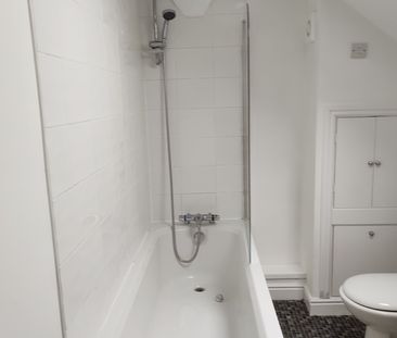 Studio Flat, Salisbury Road, M21 - Photo 6