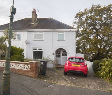 4 Bedroom House To Rent in Ensbury Park - £2,200 pcm Tenancy Info - Photo 1