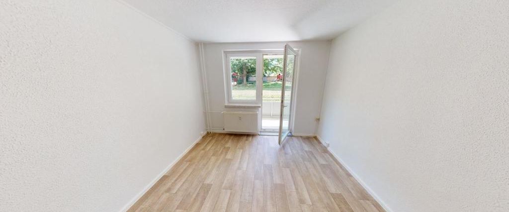 Direkt am Stadtpark gelegene 2-Raum-Wohnung mit Balkon - Foto 1