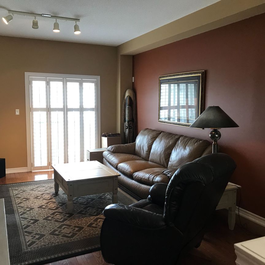 For Lease - 15 CHAPMAN Lane, Hamilton, Ontario - Photo 1