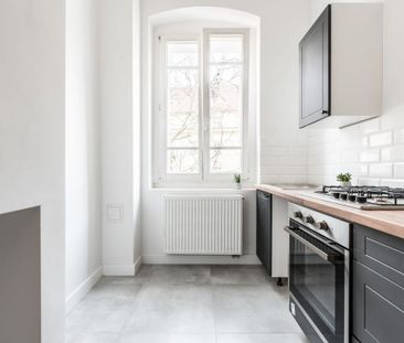 Mieszkanie 3 pokoje centrum kamienica 73 m² - Photo 2