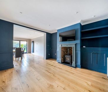 4 bedroom detached house to rent - Photo 3