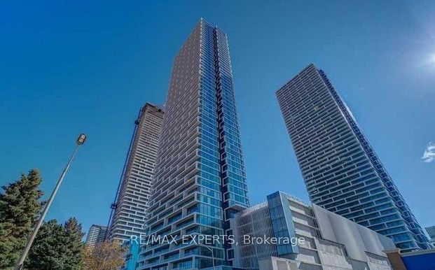 898 Portage Parkway condo — Vaughan, ON (2-Bedroom) - 2 Bedroom - Photo 1