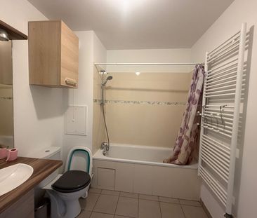 Location Appartement 4 pièces 83m² - Photo 6