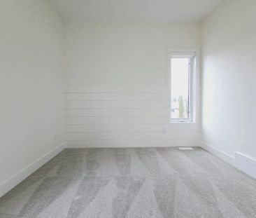 Edmonton Unfurnished duplex Rental in Spruce Avenue - Modern 3-Bedr... - Photo 2