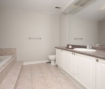 For Lease - 255 Shaftsbury Avenue Unit# 27, Richmond Hill, Ontario - Photo 1