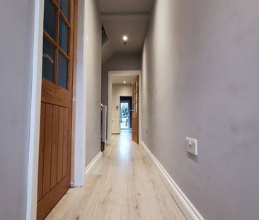 Room in a Shared House, Sir Georges Road, SO15 - Photo 4