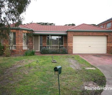 12 Greenock Crescent, Cranbourne East, VIC 3977 - Photo 1