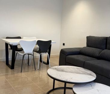 Alquiler de piso en Calle General Bañuls, 16 - Photo 3