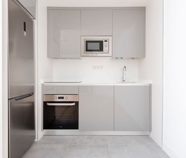 Estudio de alquiler en Diego Ayllon, 8, San Juan Bautista - Photo 1