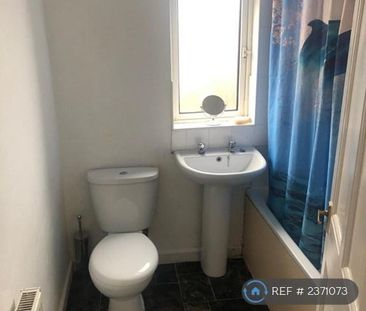 4 bedroom terraced house to rent - Photo 1