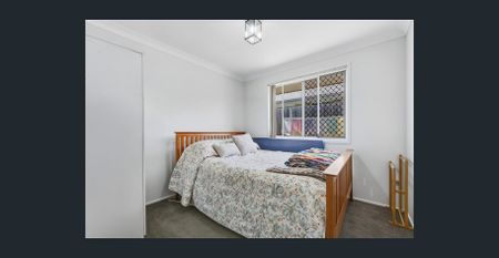 Spacious Family Living in a Quiet Birkdale Cul-de-Sac - Photo 3