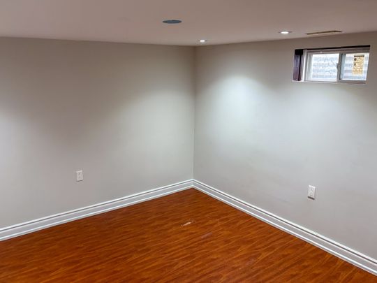 For Lease - 60 Trott Square, Toronto, Ontario - Photo 1
