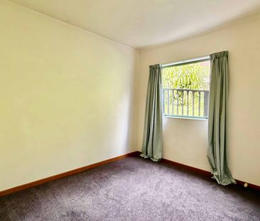 Sunny & Self-Contained Two-Bedroom Minor Dwelling - Photo 4