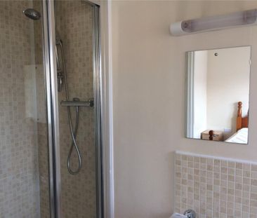 3 bedroom terraced house to rent - Photo 6