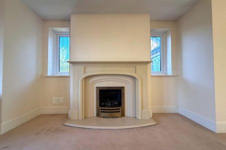 5 bedroom detached house to rent - Photo 3