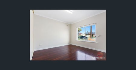 GREAT LOCATION & VERY SPACIOUS - Photo 3