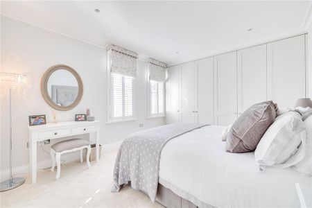 3 bedroom flat to rent - Photo 4