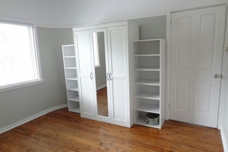 A REAL SURPRISING PACKAGE! - Photo 3