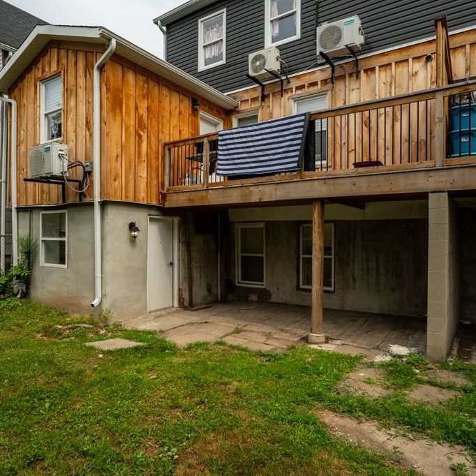 For Lease - 164-168 Picton Street Unit# 5, Hamilton, Ontario - Photo 1