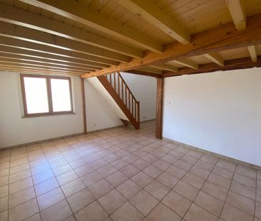 À louer : T3 de 76 m² avec cour et dépendance au coeur de Cadenet - Photo 4