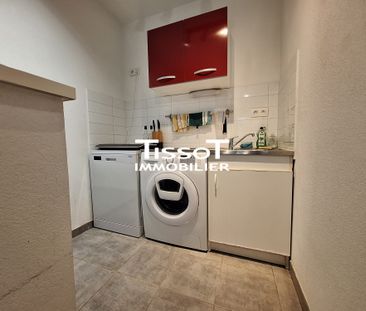 Location Appartement 2 pièces 40m² NIMES 30000 - Photo 3