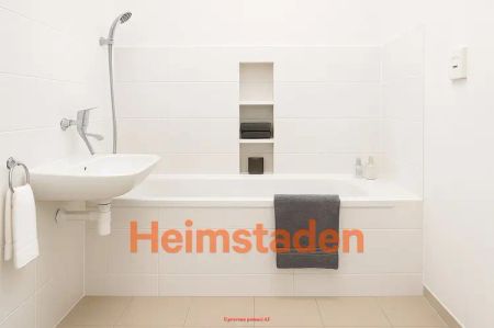 Pronájem bytu 2+1 55 m - Fotografie 4