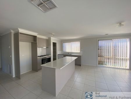 22 Raven Court, Pakenham - Photo 4