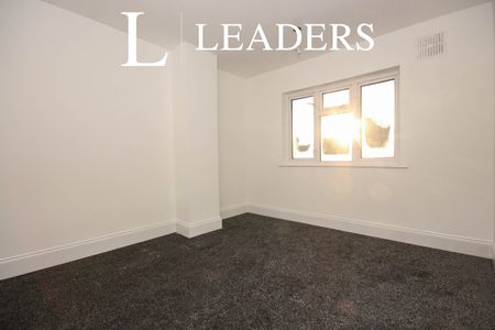 3 bedroom house to rent Trinity Walk, CV11 - Photo 2