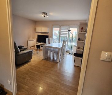 Location Appartement 3 pièces 54m² CARRIERES SOUS POISSY 78955 - Photo 2