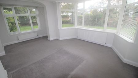 Shaftesbury Avenue, Goring-By-Sea, Worthing - Photo 2