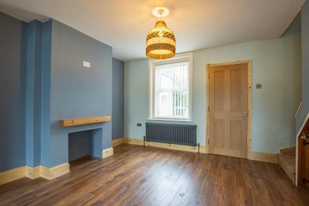 2 bedroom semi-detached house to rent - Photo 2