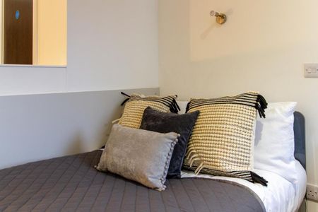 5 bedroom private hall to rent - Photo 4