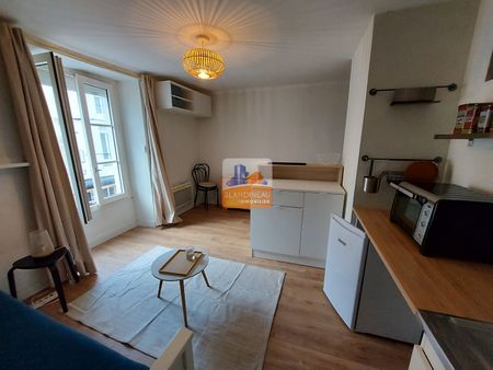 Location Appartement 1 pièce 22m² - Photo 2