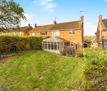 3 bedroom semi-detached house to rent - Photo 6