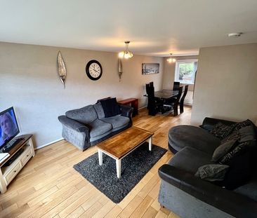 3 Bed Semi-Detached House, Claremont Grove, AB10 - Photo 2