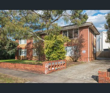 4/21 Roydon Street, Hampton East, Vic 3188 - Photo 3