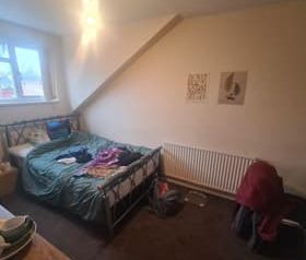 7 Bed - 36 Chestnut Avenue, Hyde Park, Leeds - LS6 1BA - Student - Photo 2