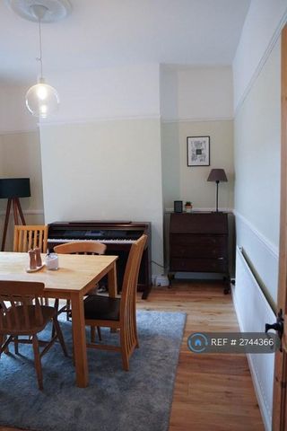 3 bedroom end of terrace house to rent - Photo 5