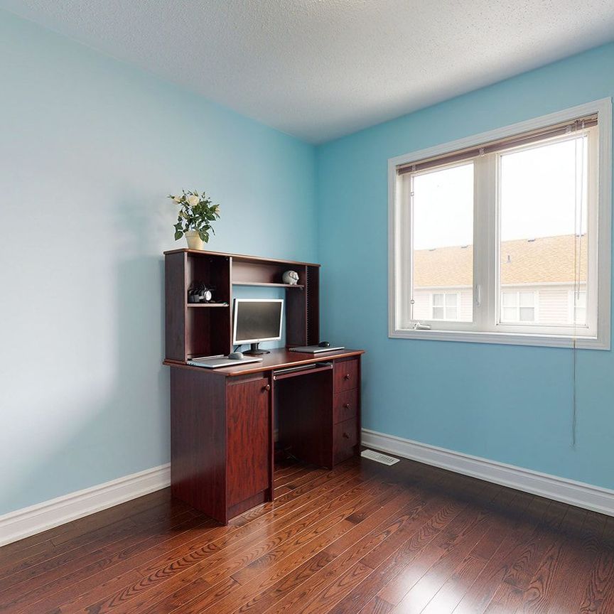 For Lease - 32 Red Fox Place, Toronto, Ontario - Photo 1