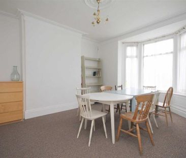 4 bedroom private hall to rent - Photo 5