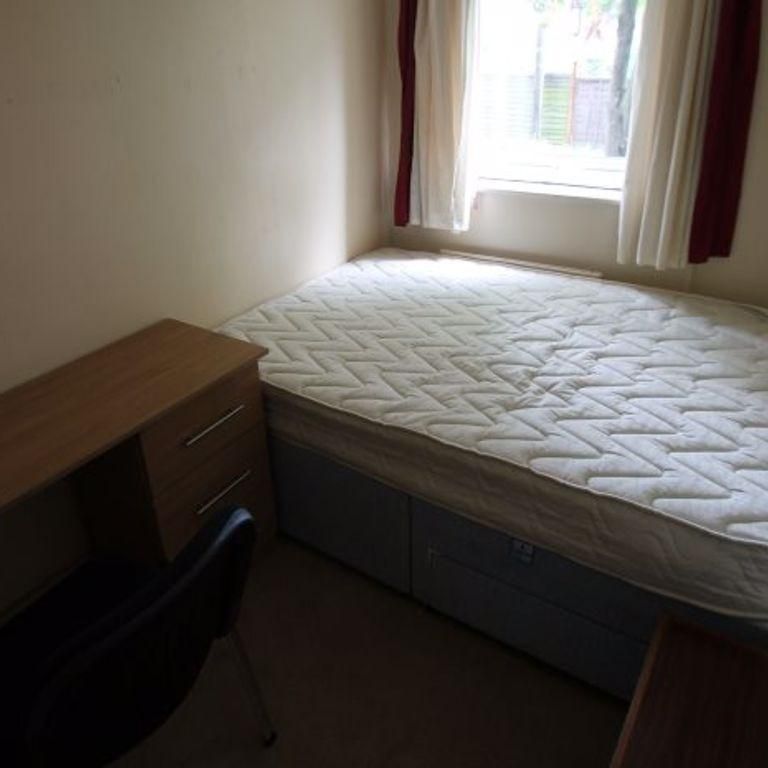 2 bedroom house to rent - Photo 1