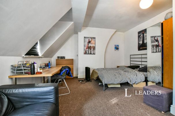 7 bedroom house to rent - Photo 1