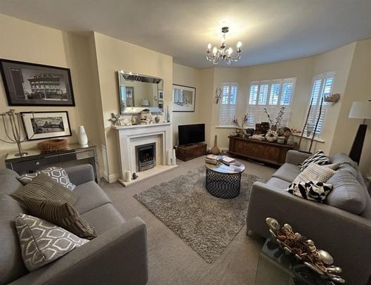 4 Bedroom Detached Available Arranging tenancy - Photo 1