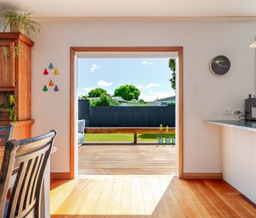 Family Home, Cul-de-Sac Living ! - Photo 4