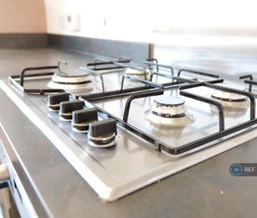 3 bedroom detached house to rent - Photo 5