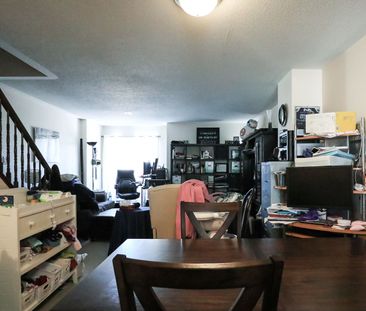 For Lease - 544 Chapman Mills Drive Unit# B, Barrhaven, Ontario - Photo 3